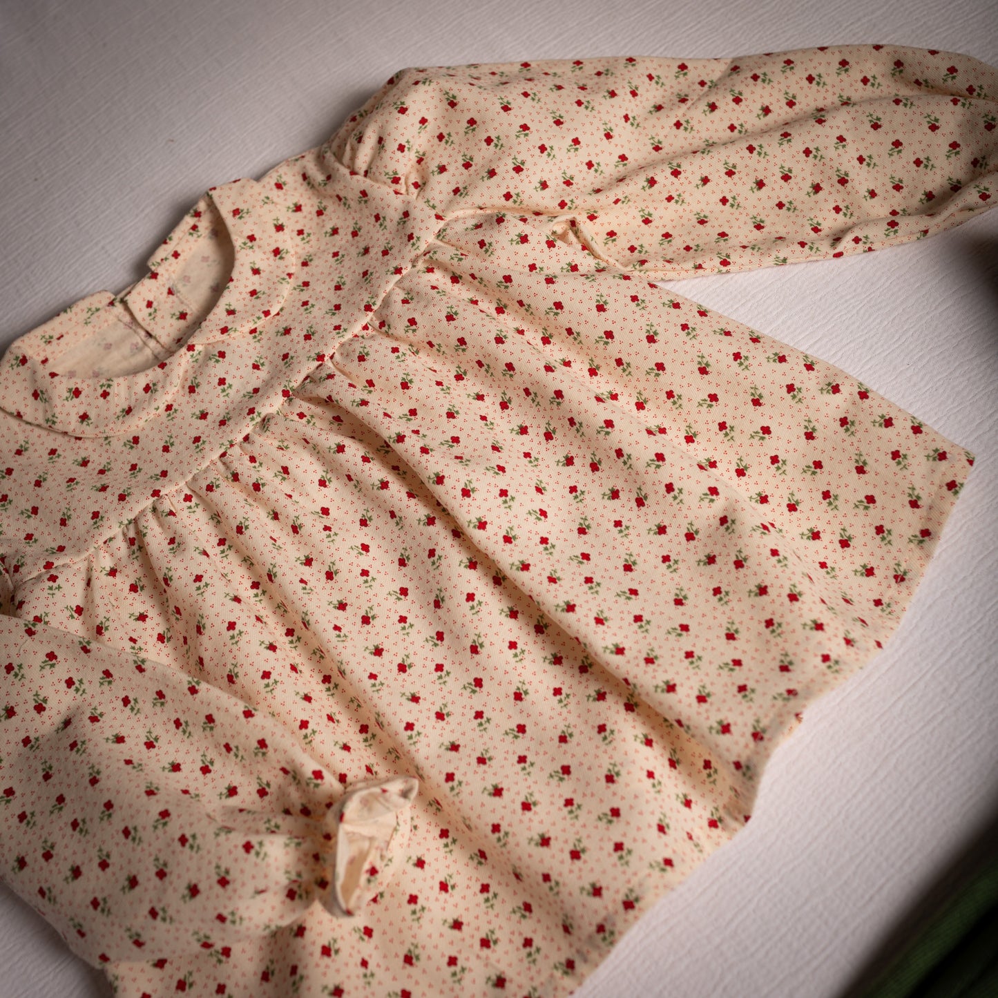 Nasáu shirt with yoke