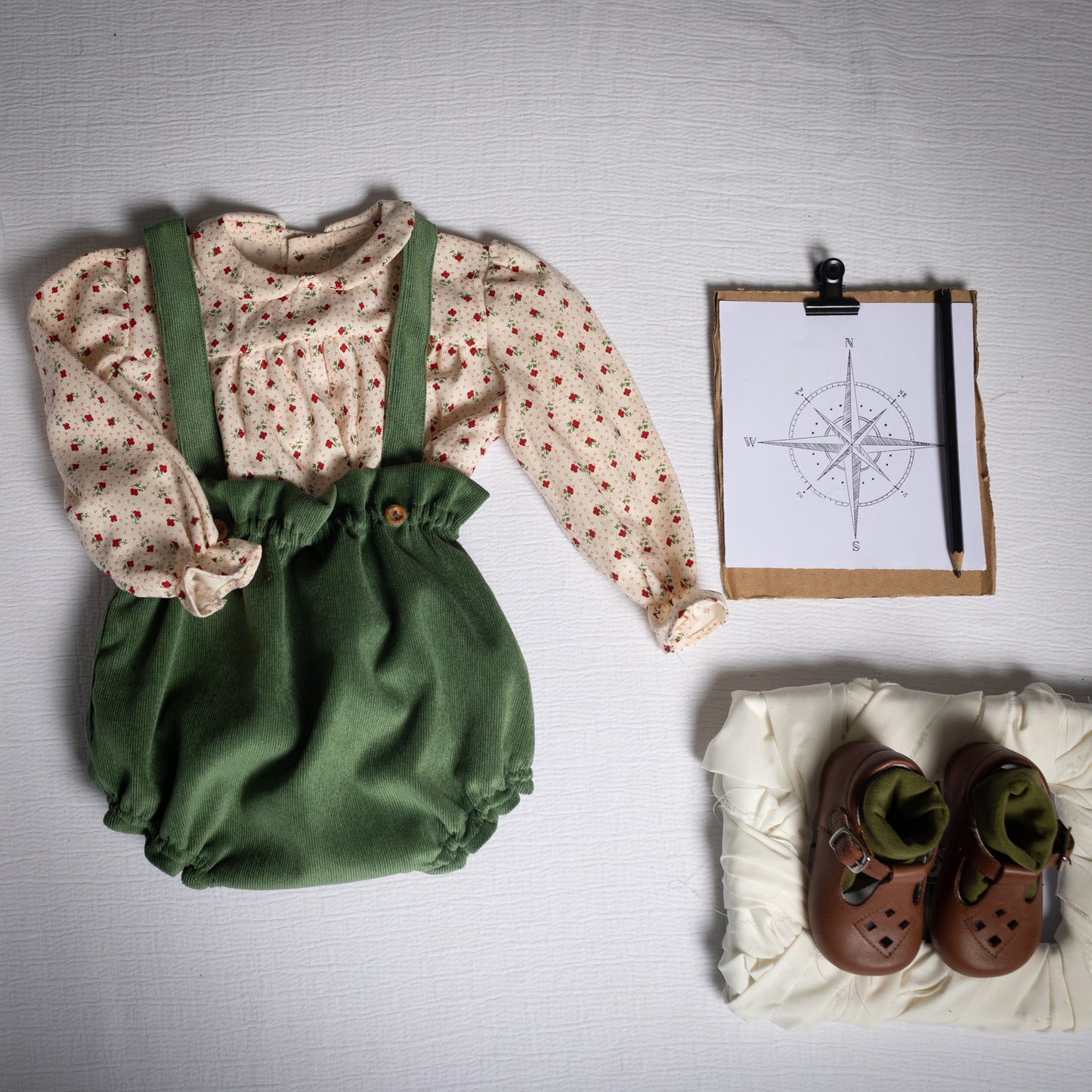 Nasáu shirt with yoke