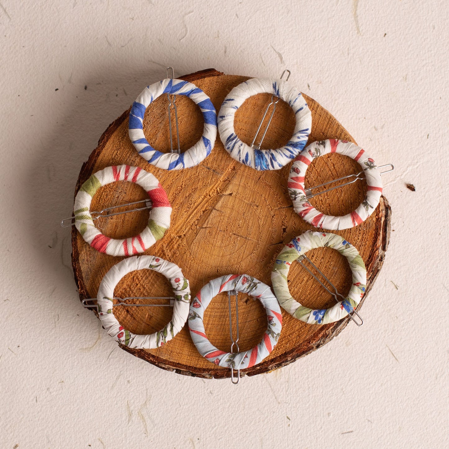 White Castores hairclip