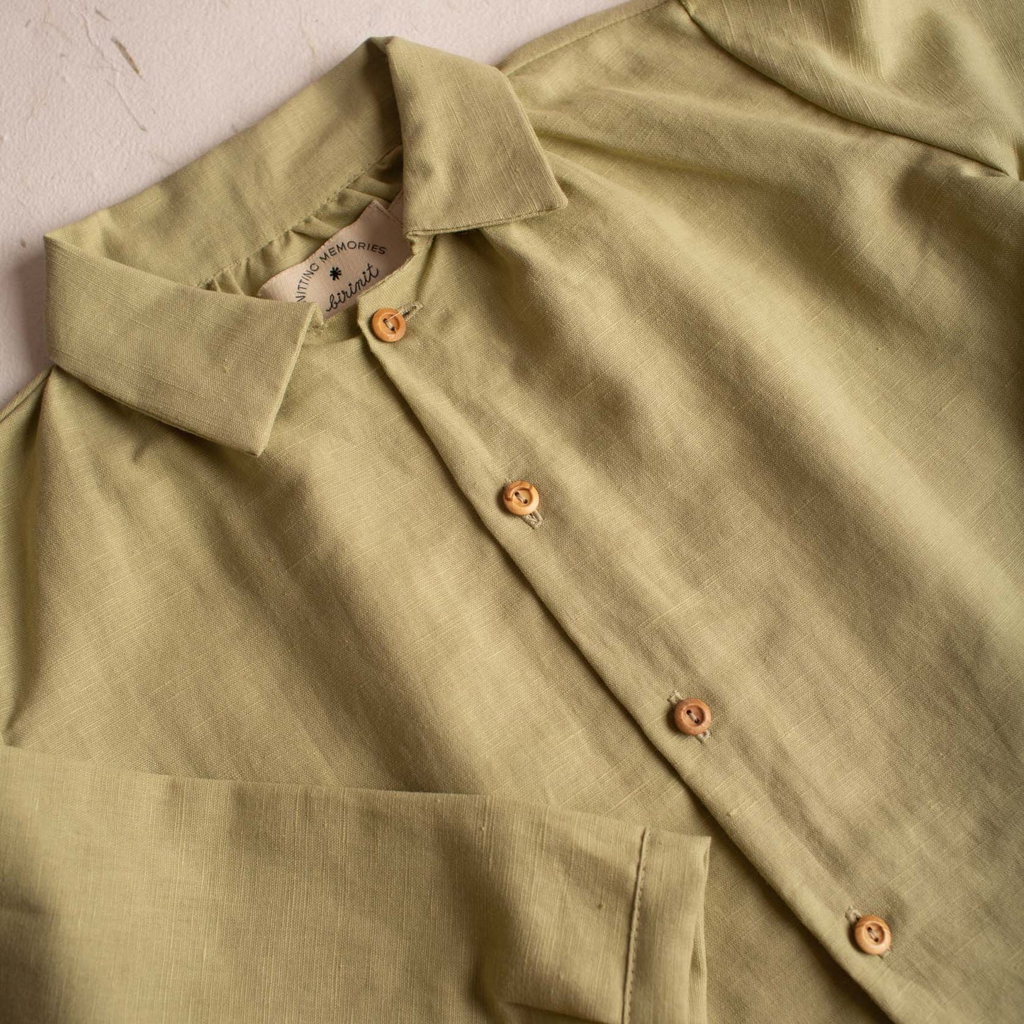 Pistachio linen Dalí shirt
