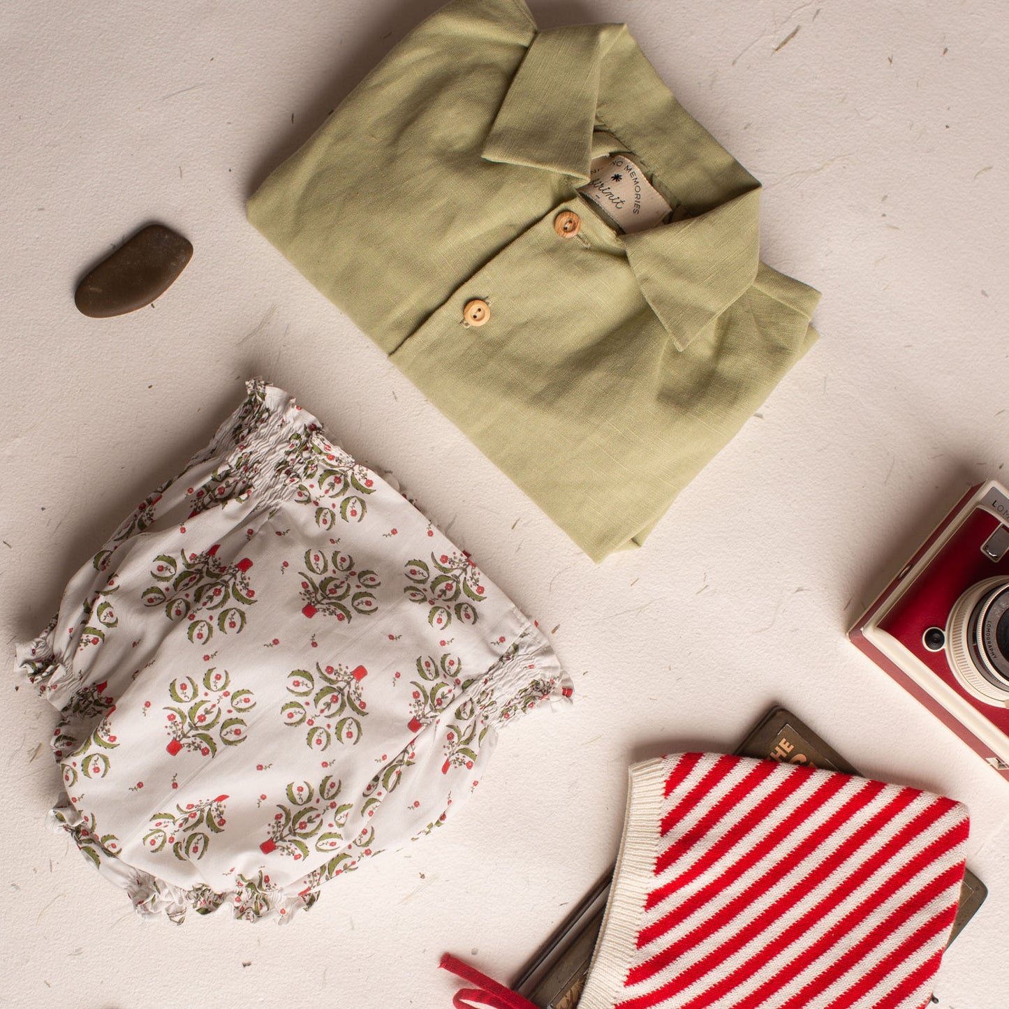 Pistachio linen Dalí shirt