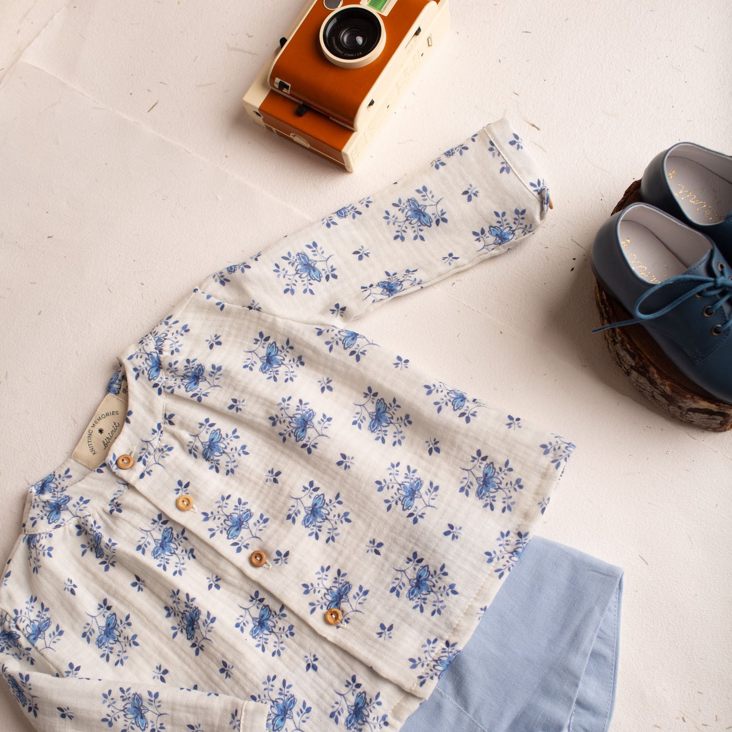 Blue linen short
