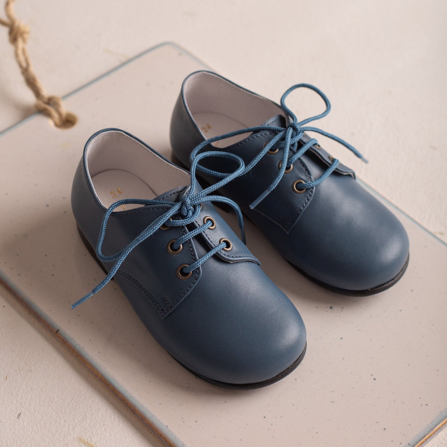 Blucher tibet navy