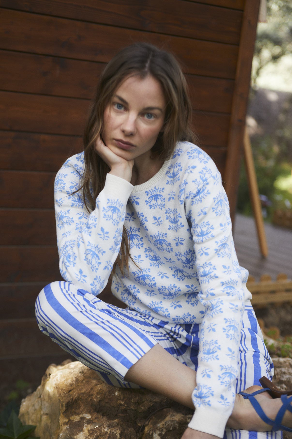 Deep blue stripe pleated Woman trousers