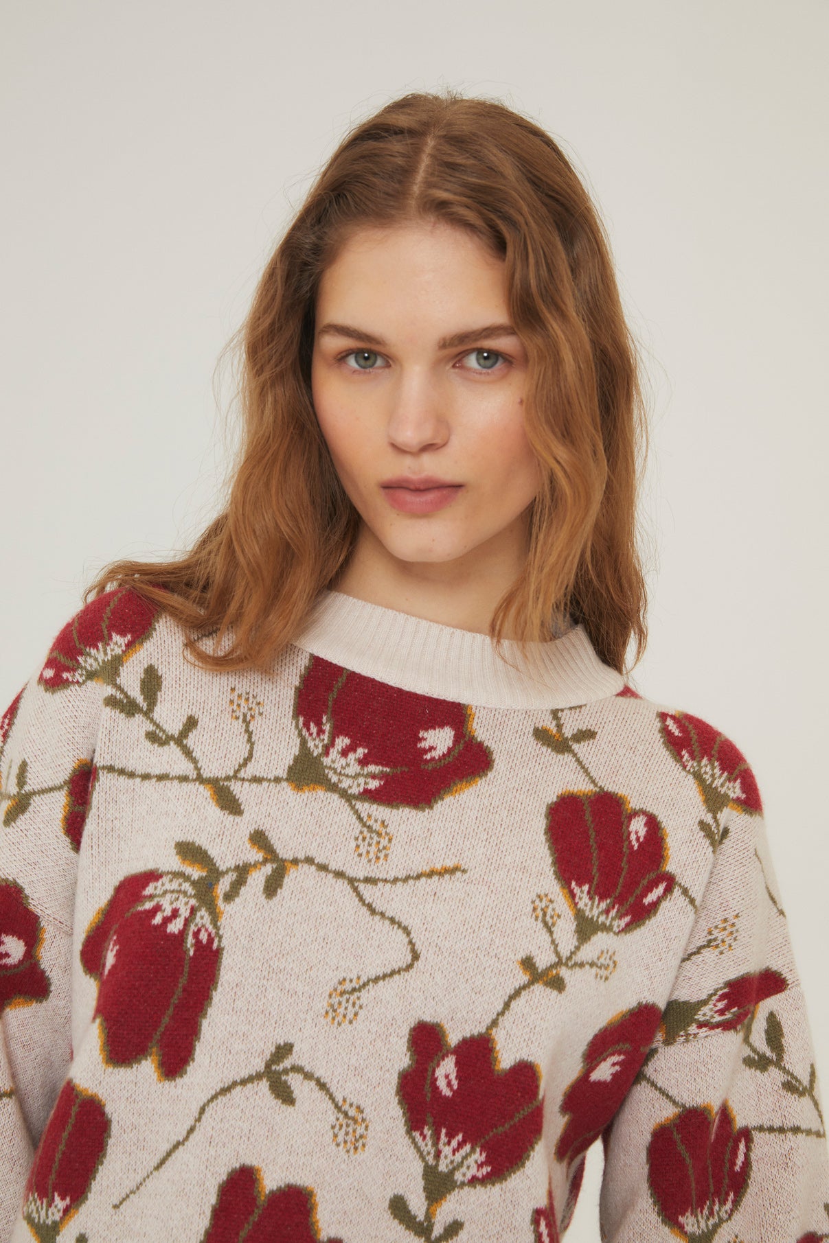 Woman Lola flower knit sweater