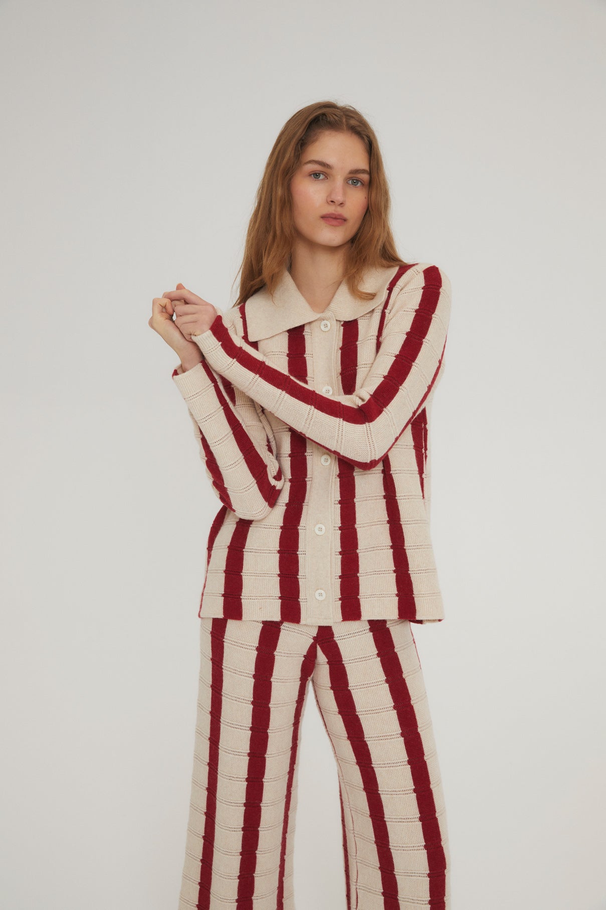 Woman Burgundy knit jacket
