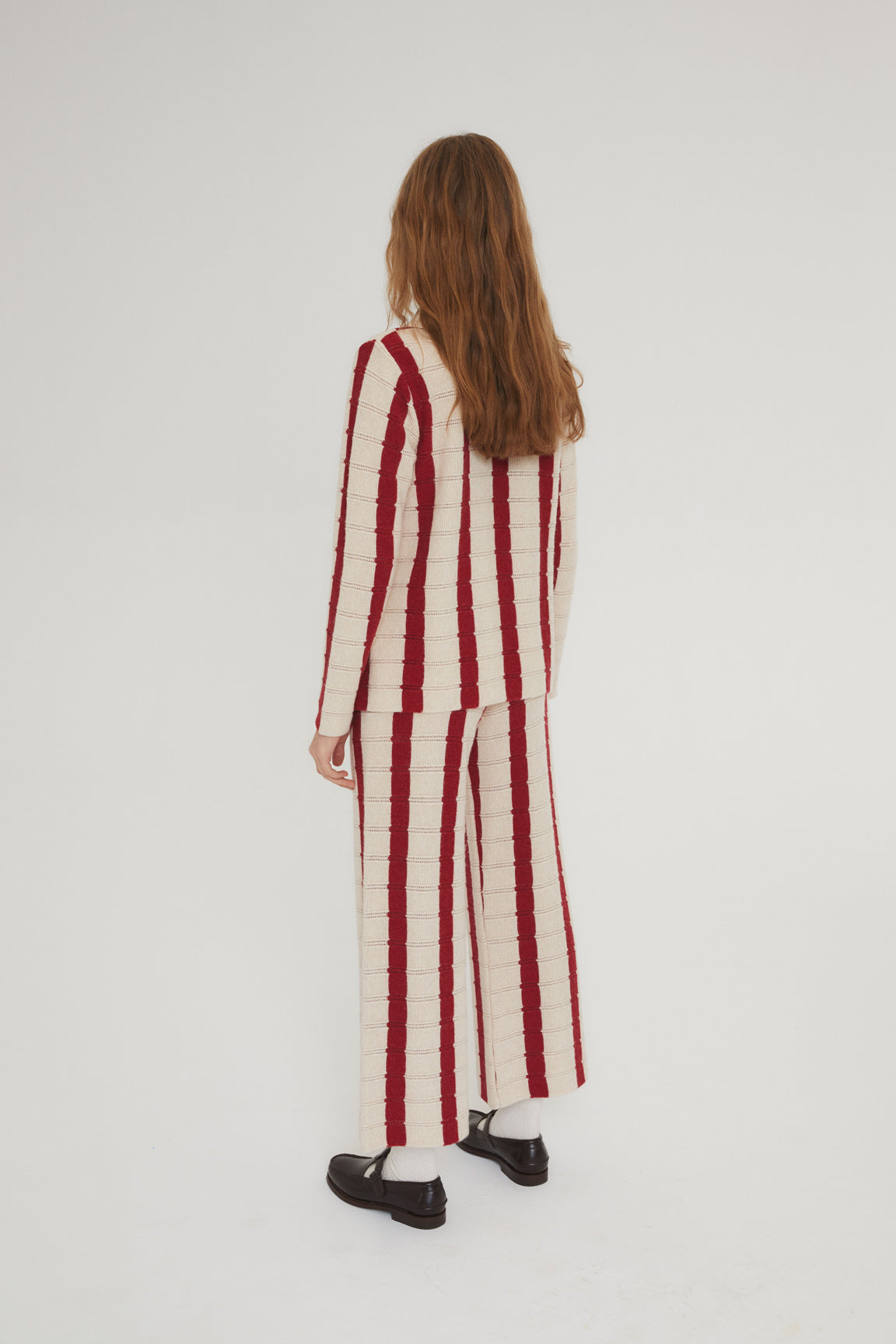 Woman Burgundy knit jacket