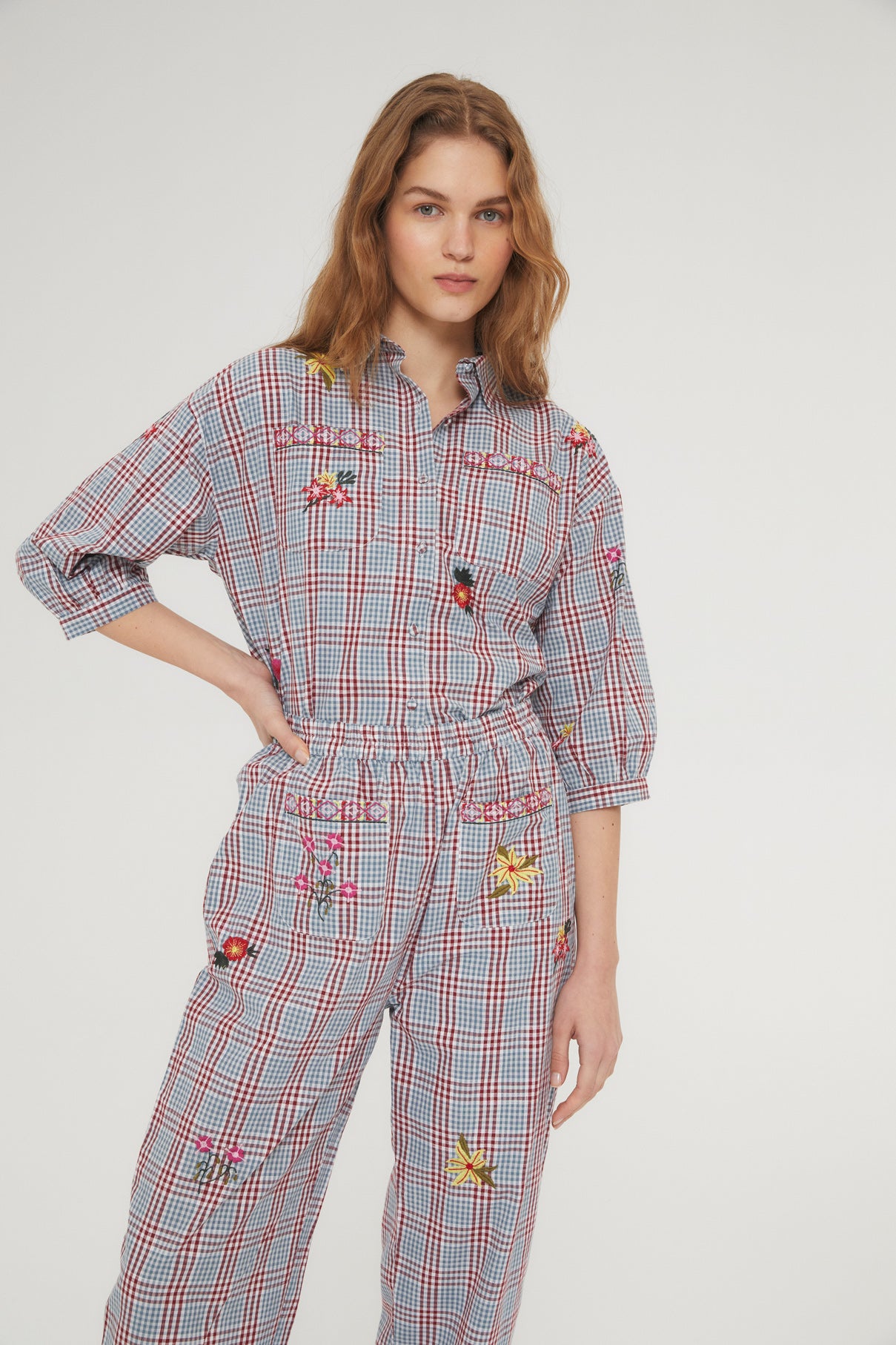 Women's embroidered trousers Lob