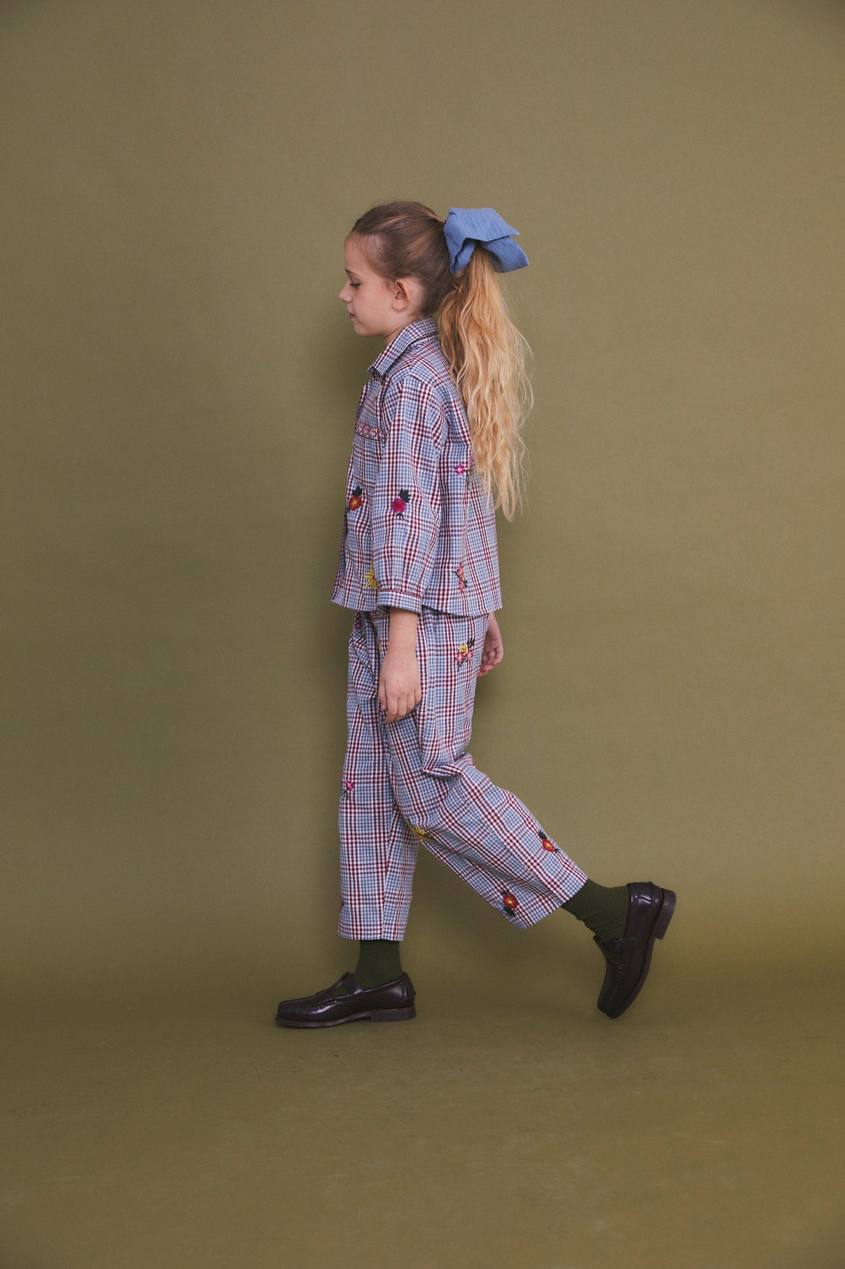 Lob embroidered trousers