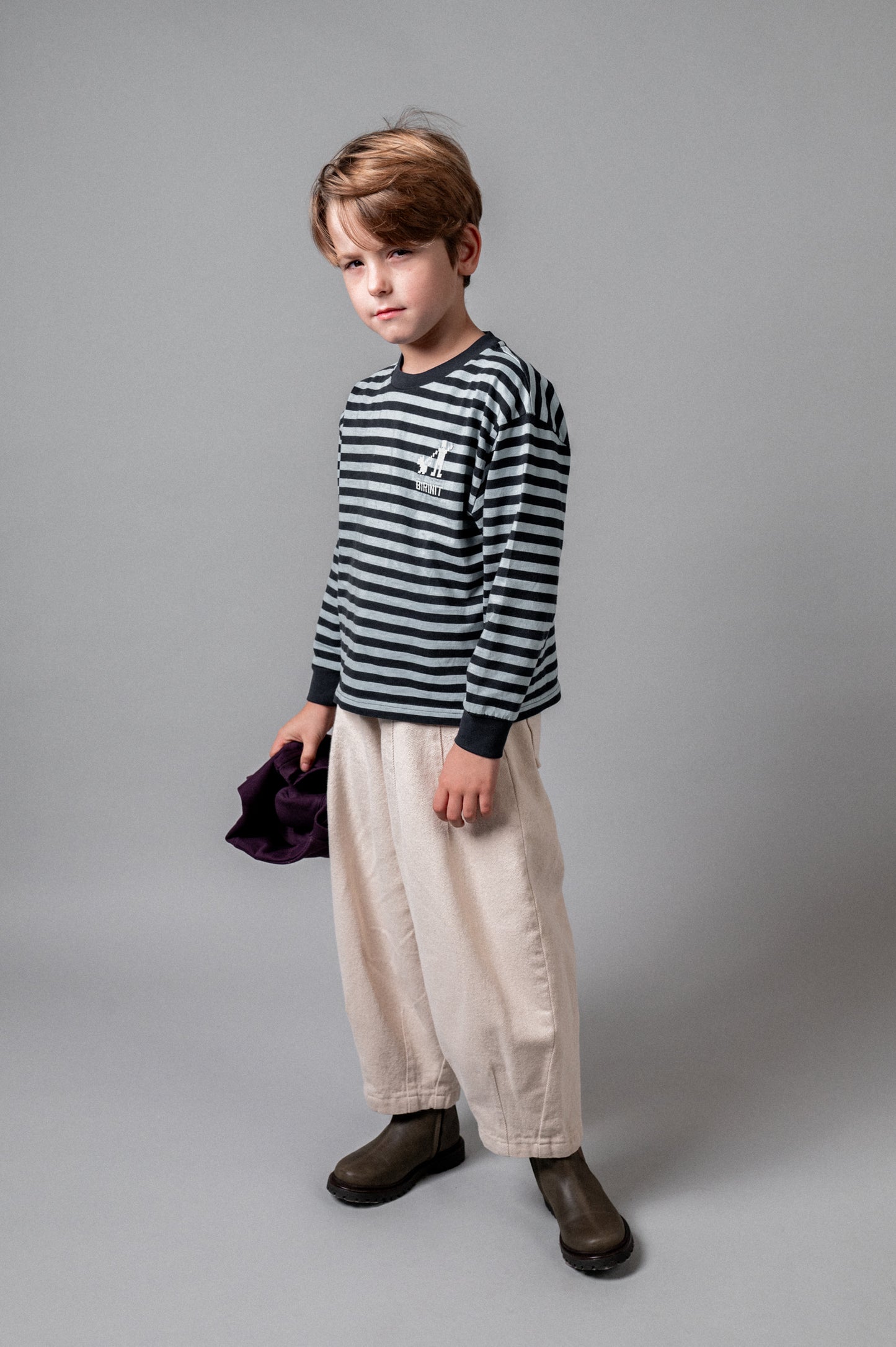 Camiseta rayas bordados niño