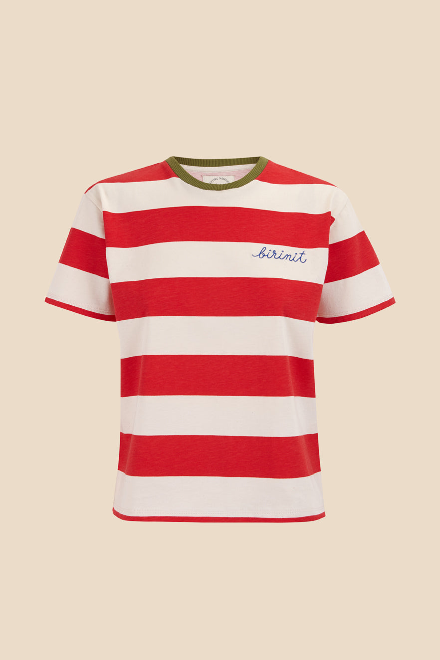 Woman red stripes t-shirt