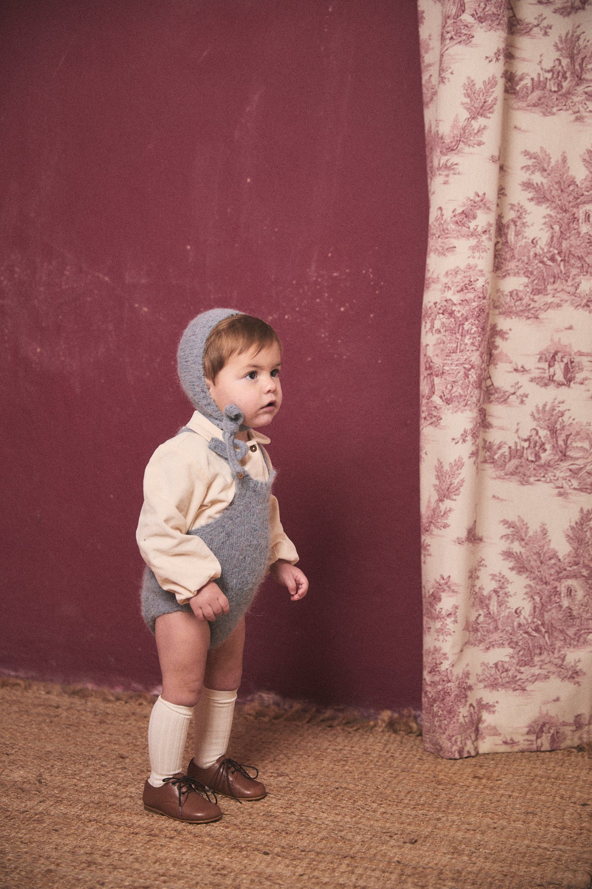 Light blue knitted bonnet