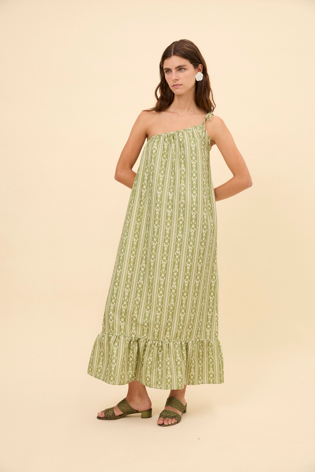 Woman Loiba dress