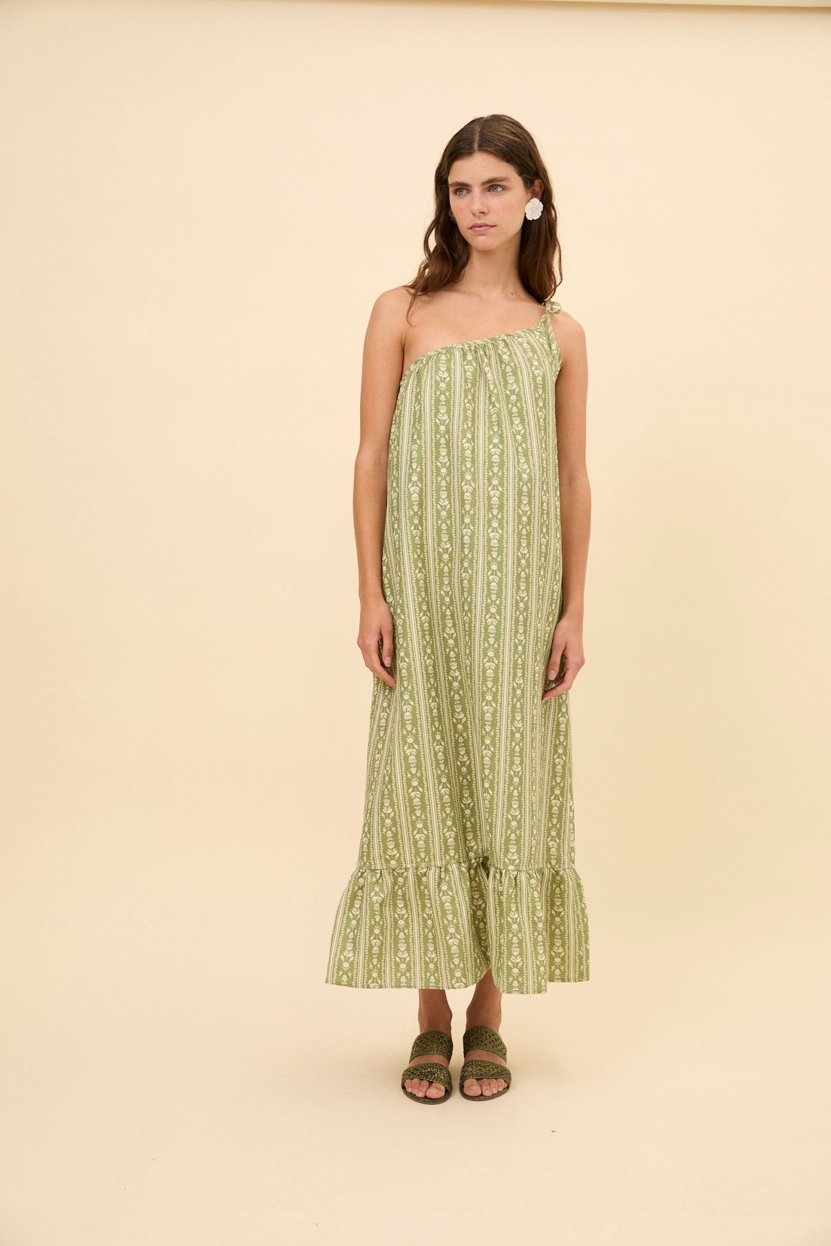 Woman Loiba dress