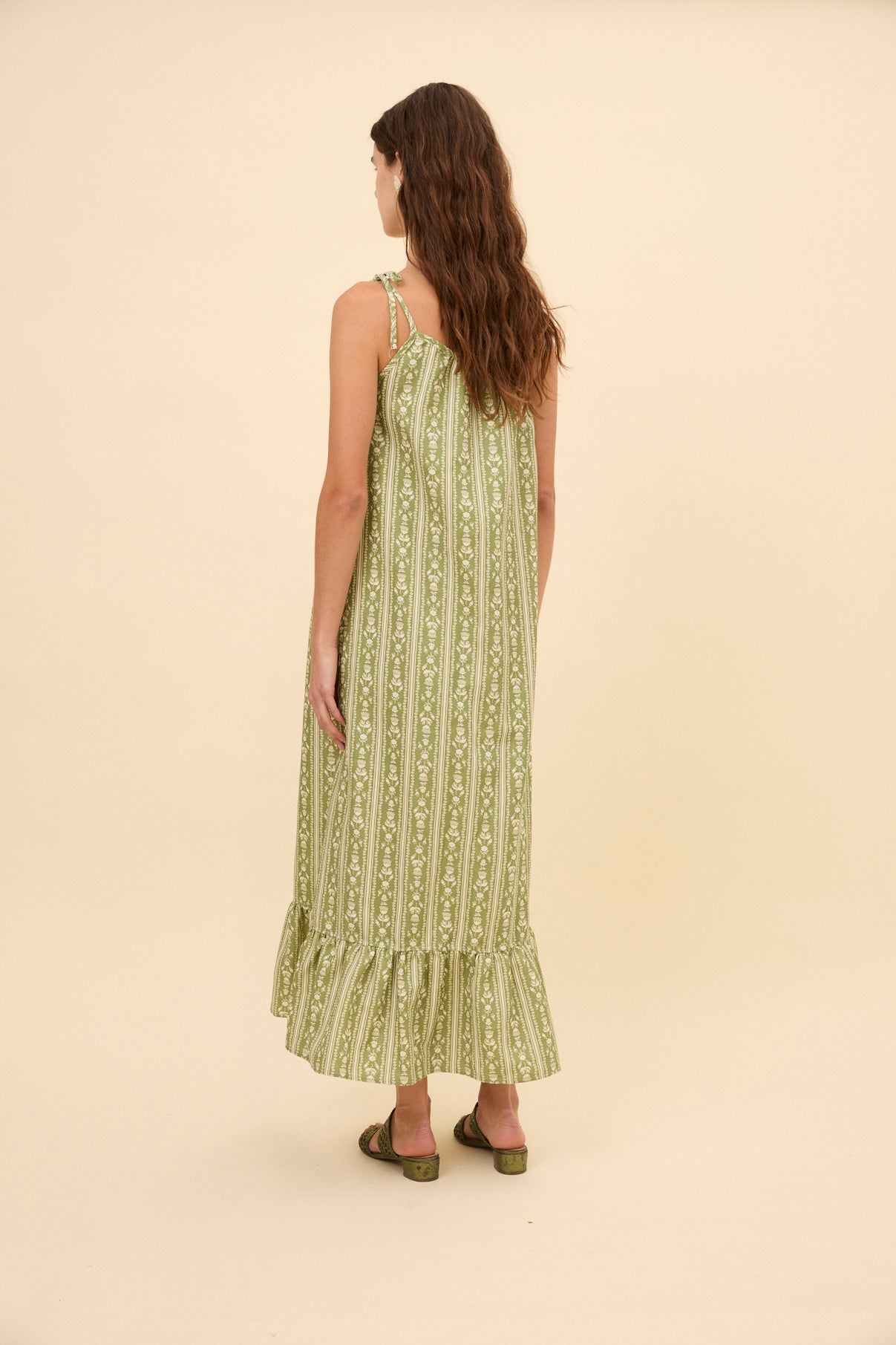 Woman Loiba dress