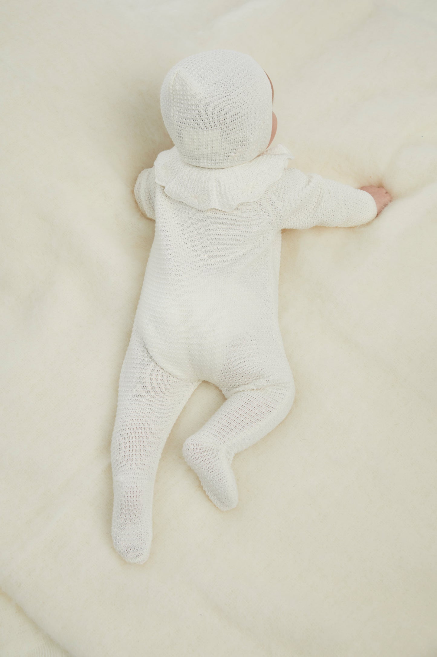 New born chasmere knit hood