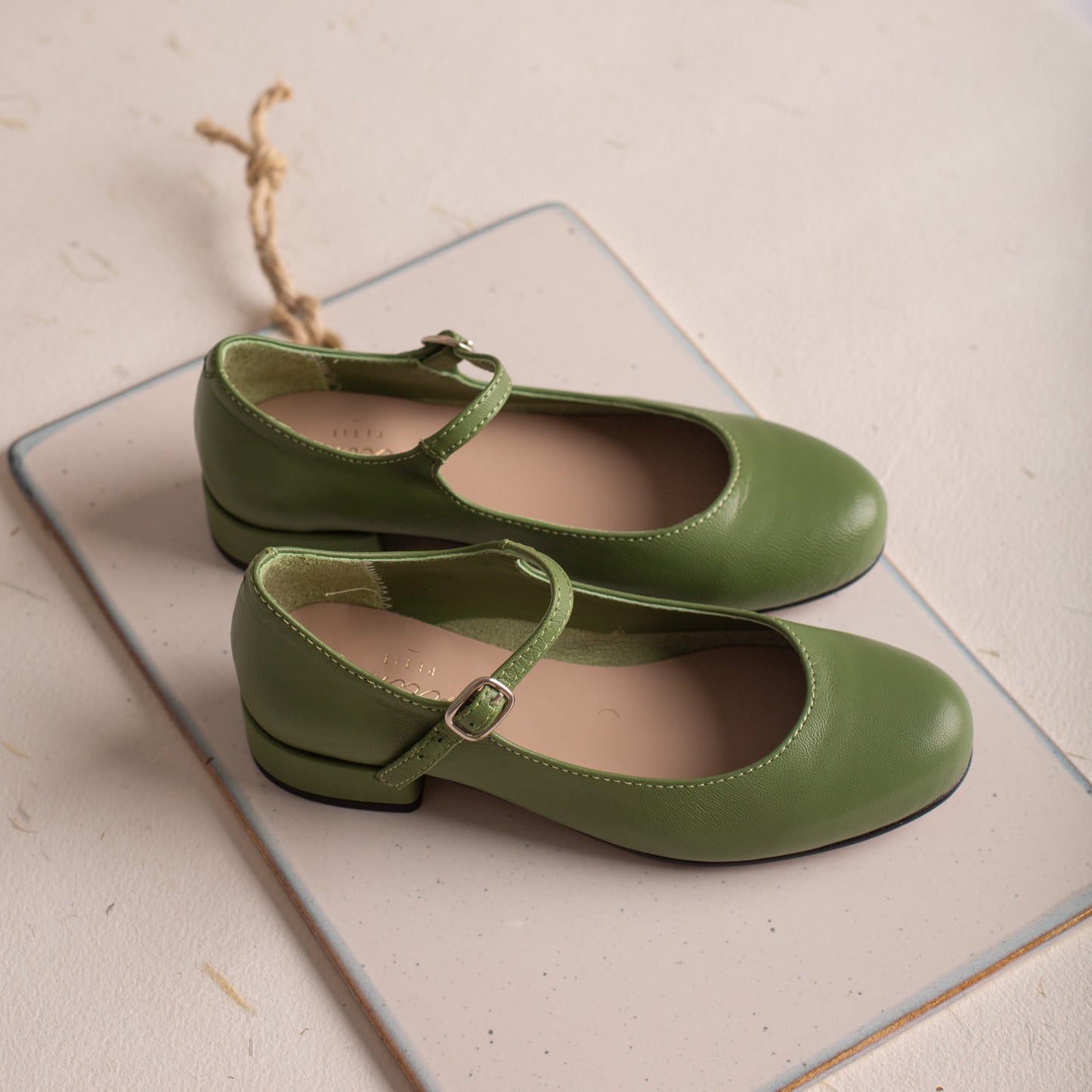 Tomasinas women's agora