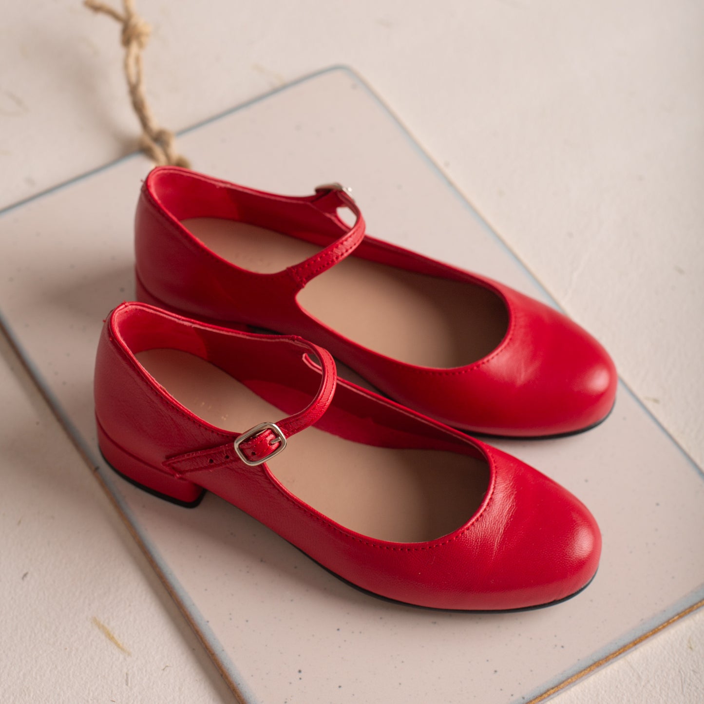 Women's red tumedowners