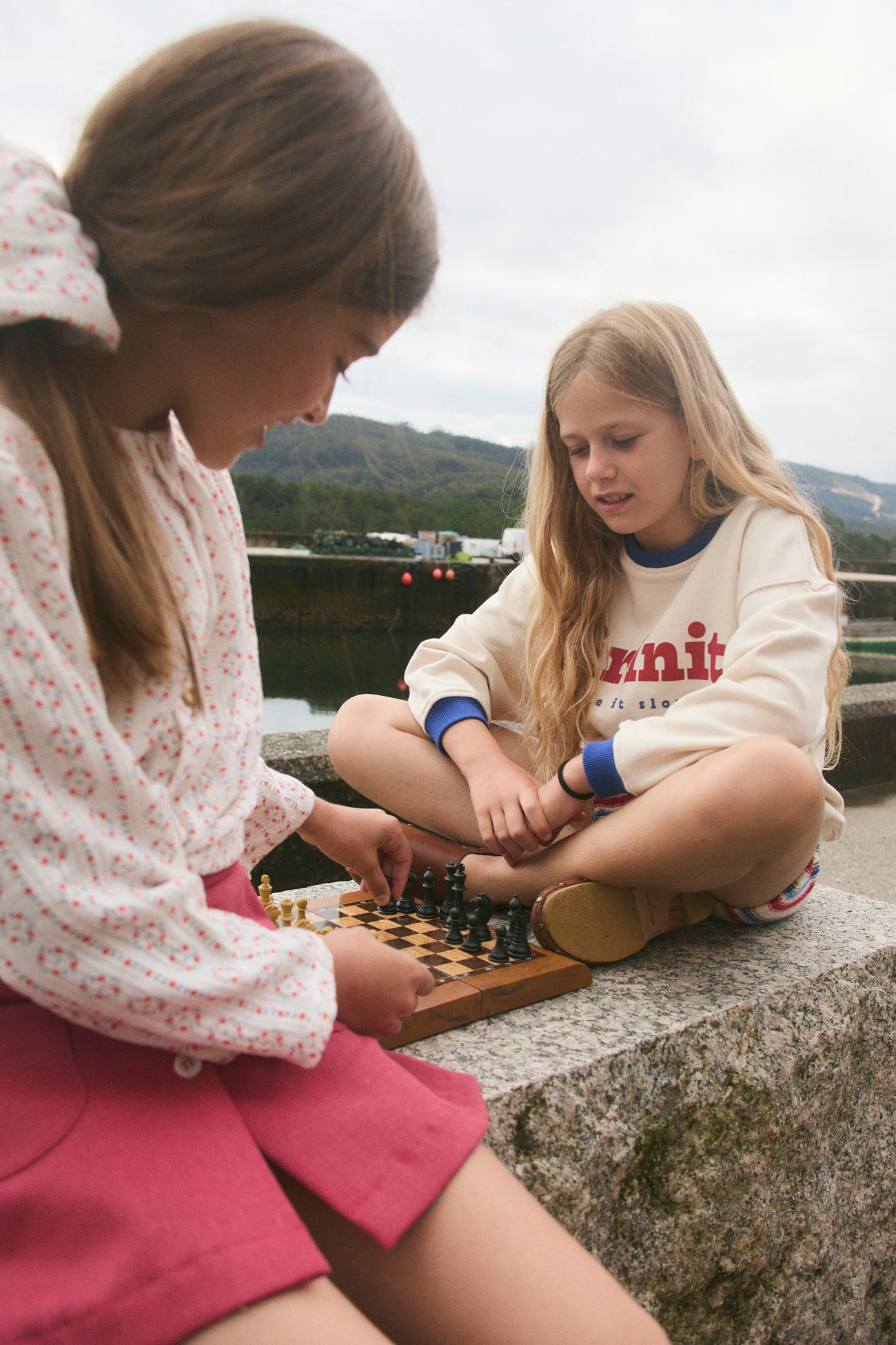 Esteiro girl mao shirt