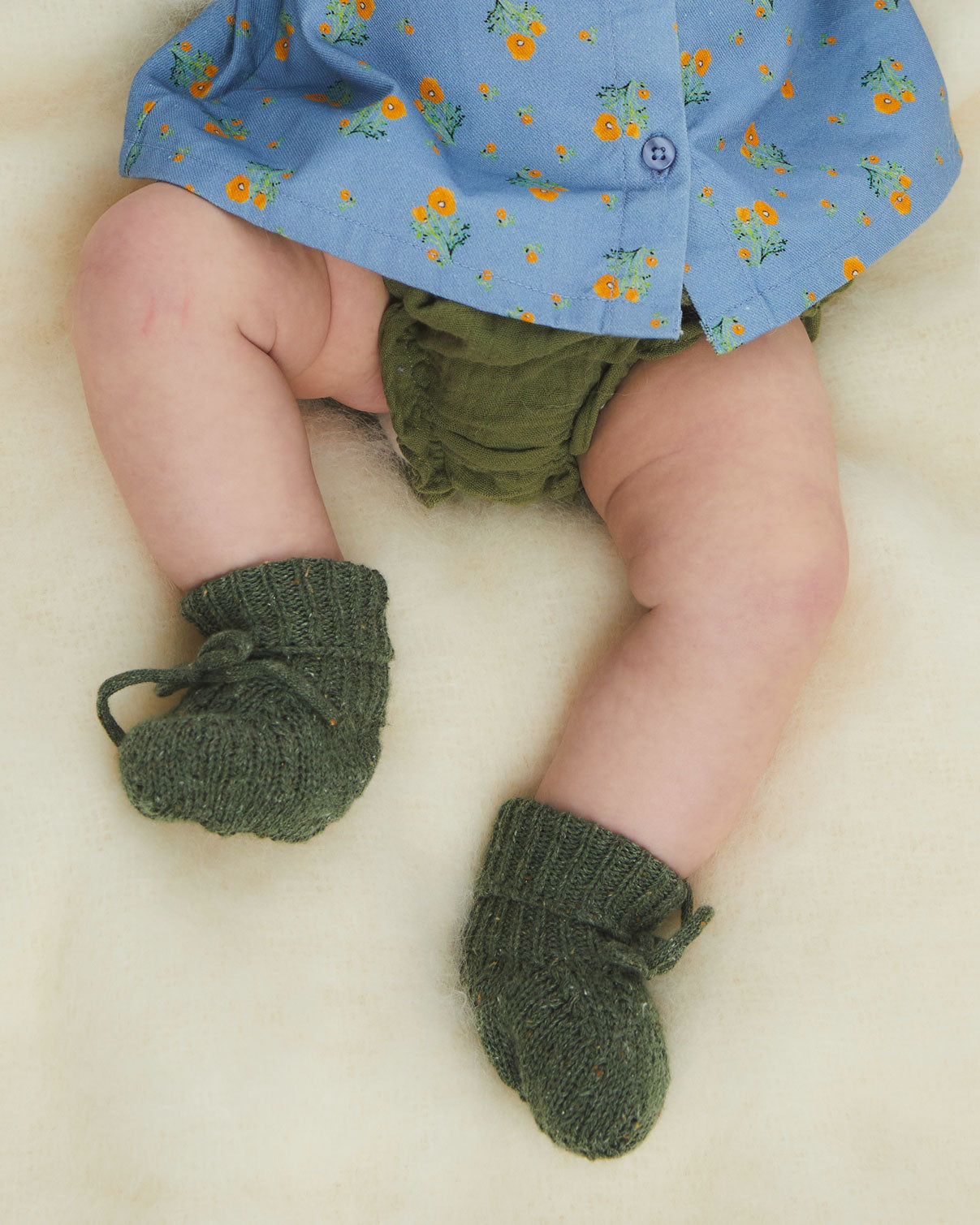 Green Antique knit booties
