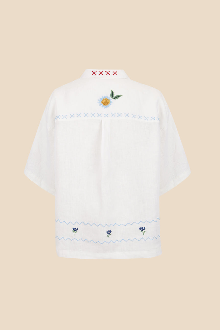 Woman O Barqueiro embroidered blouse