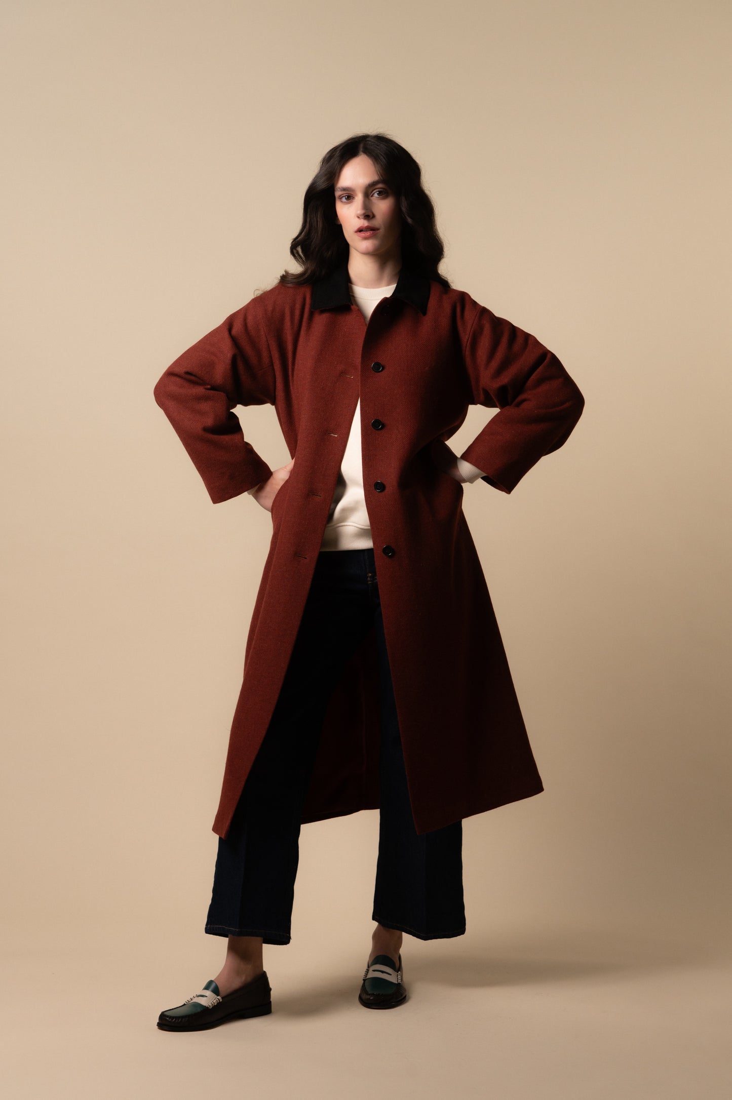Abrigo Goya burgundy de mujer