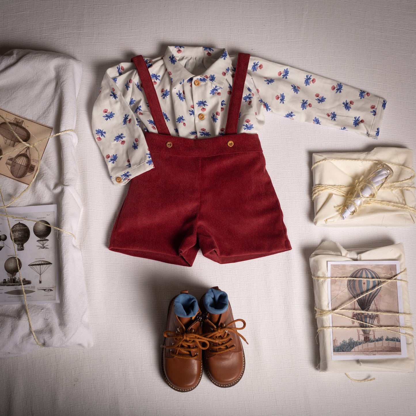 Maroon corduroy straps shorts