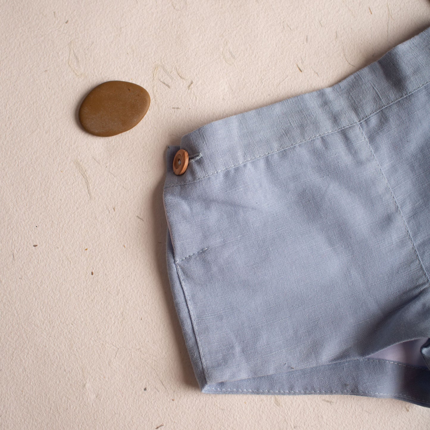 Blue linen short