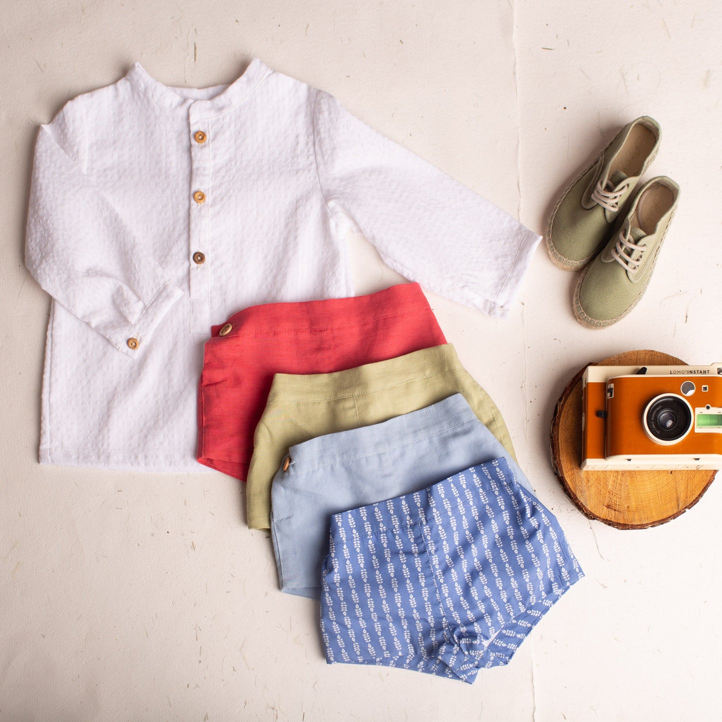 Blue linen short