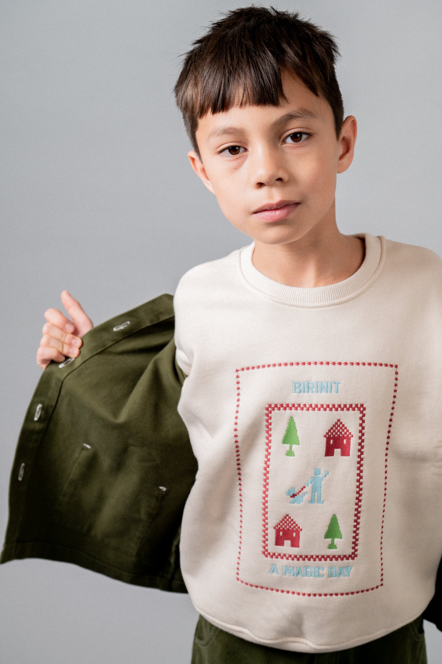 Sudadera ivory Magic day niño