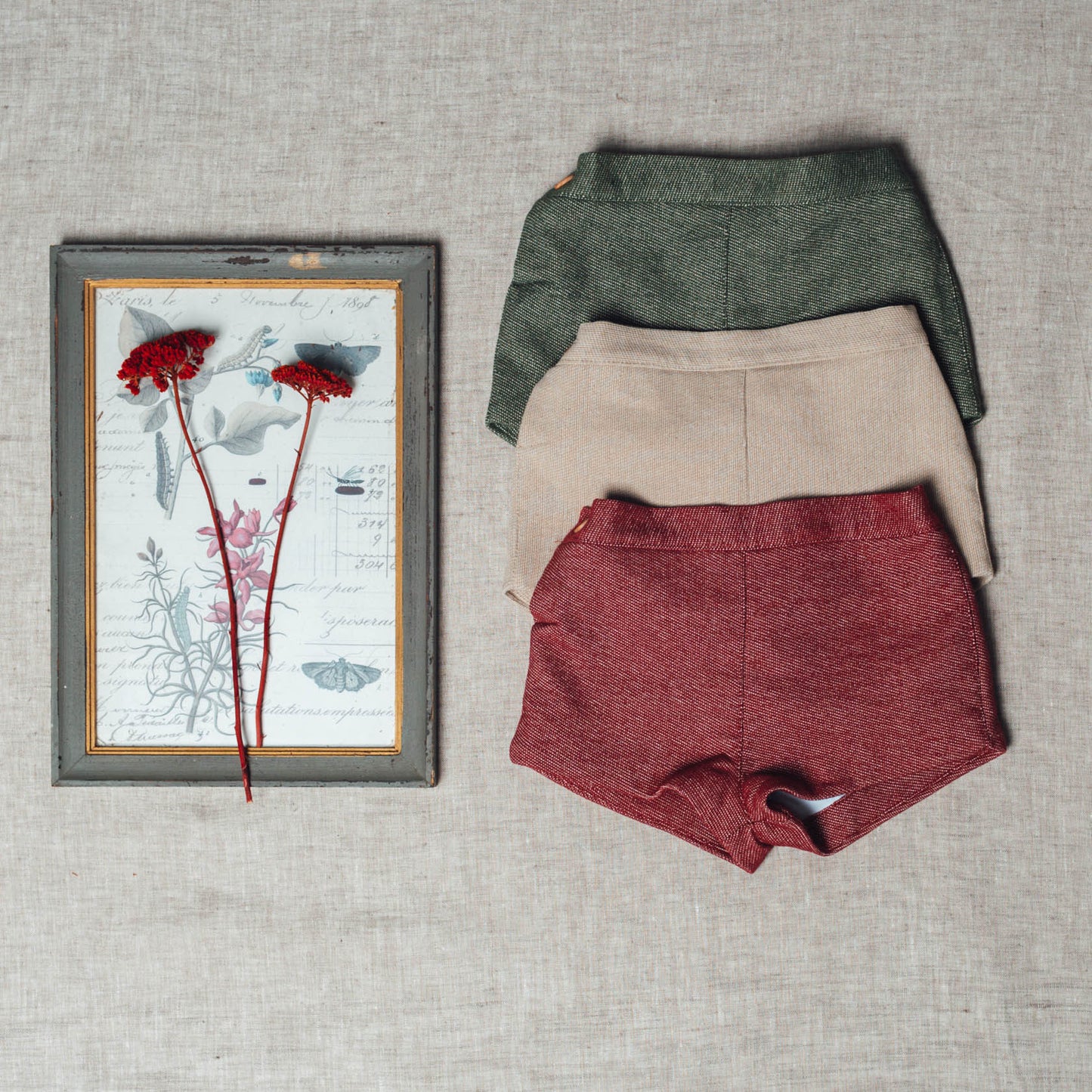 Burgundy baggy short