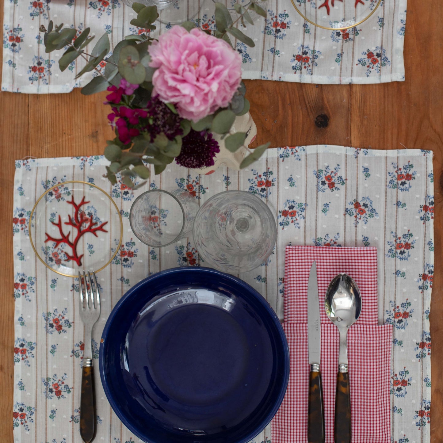 Bianca and red gingham individual tablecloth