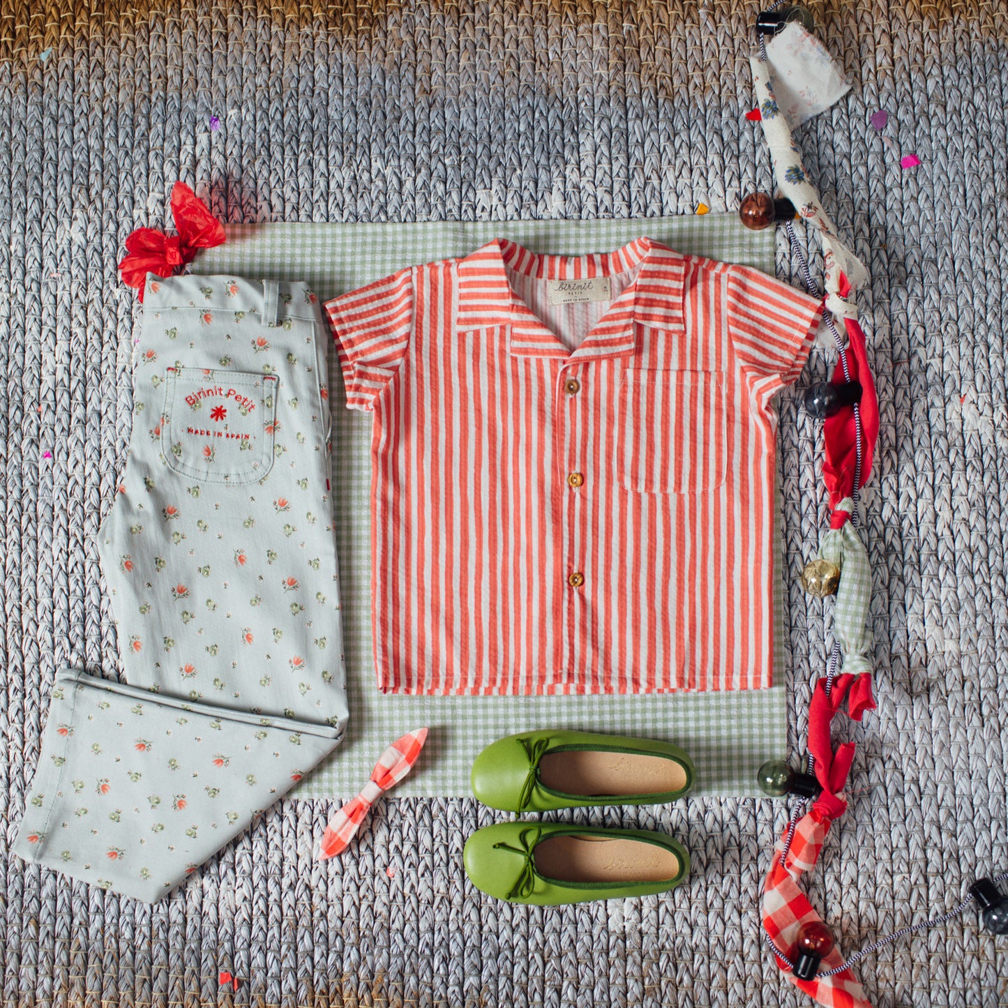 Red Stripes lapel shirt