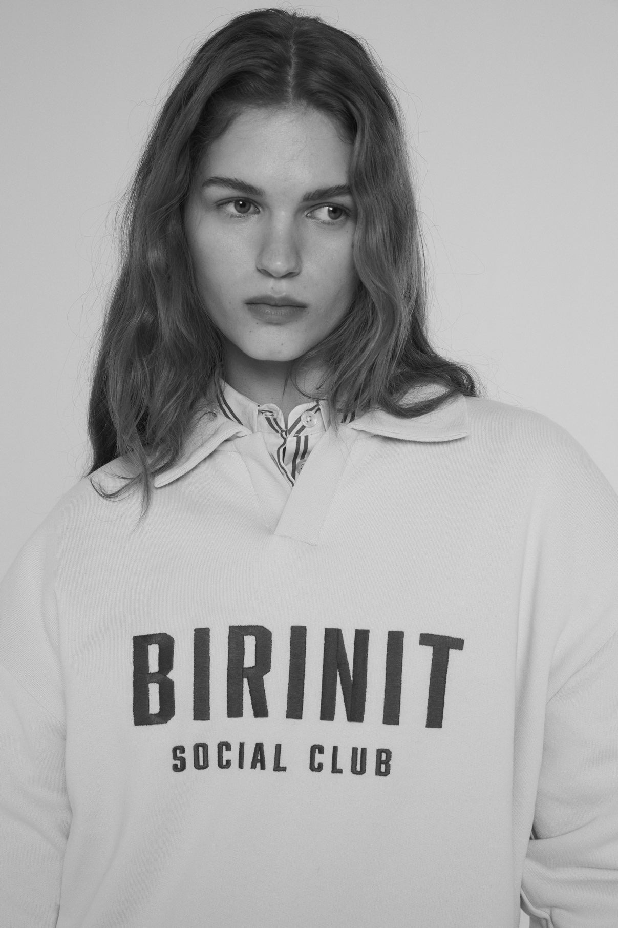 Sudadera de mujer Birinit Social Club