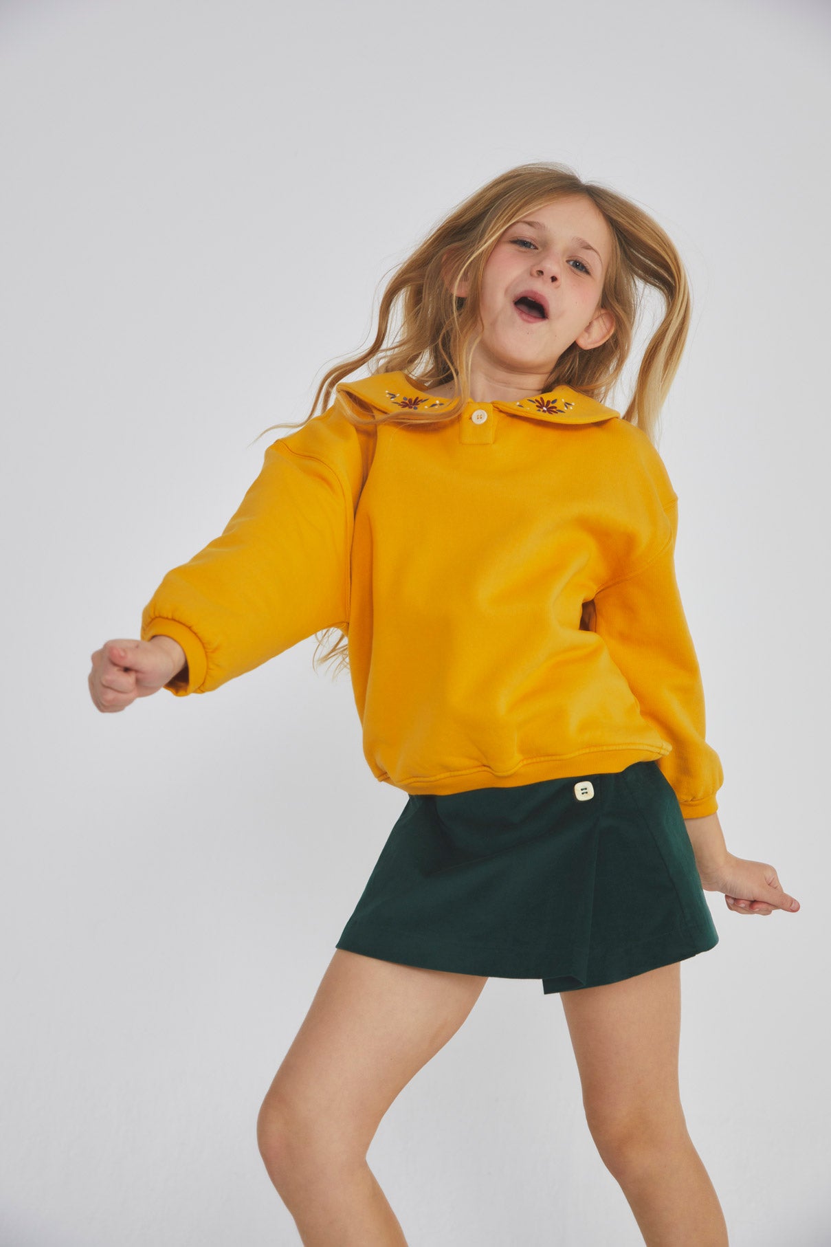 Mustard embroidered hoodie kid