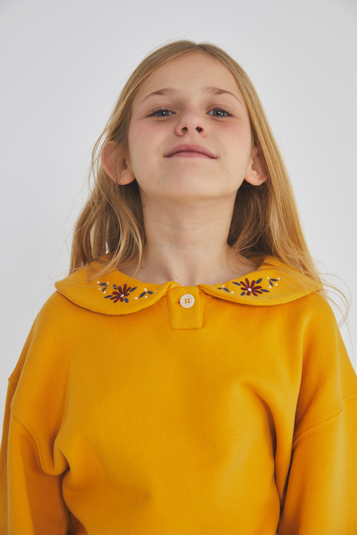 Mustard embroidered hoodie kid