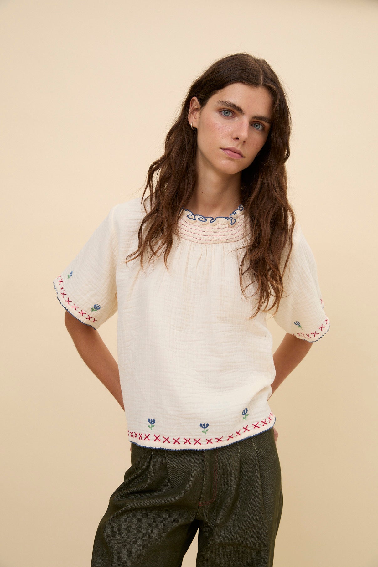 Woman Tulipano embroidered blouse