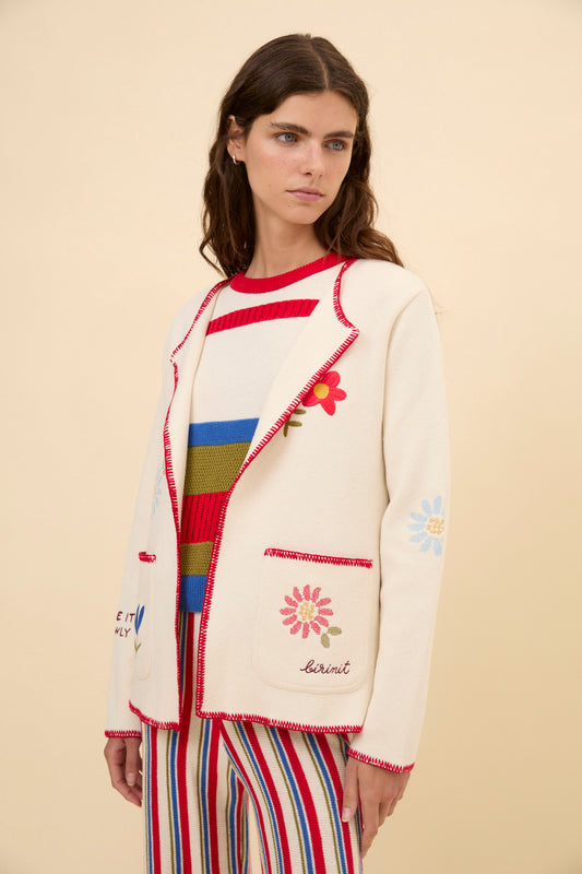 Chaqueta de mujer bordada Ortigueira