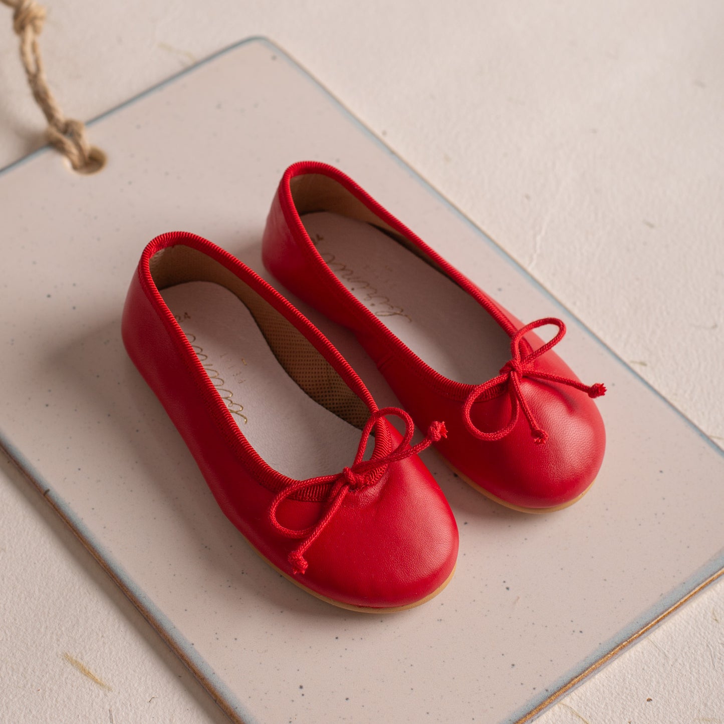 Flats red