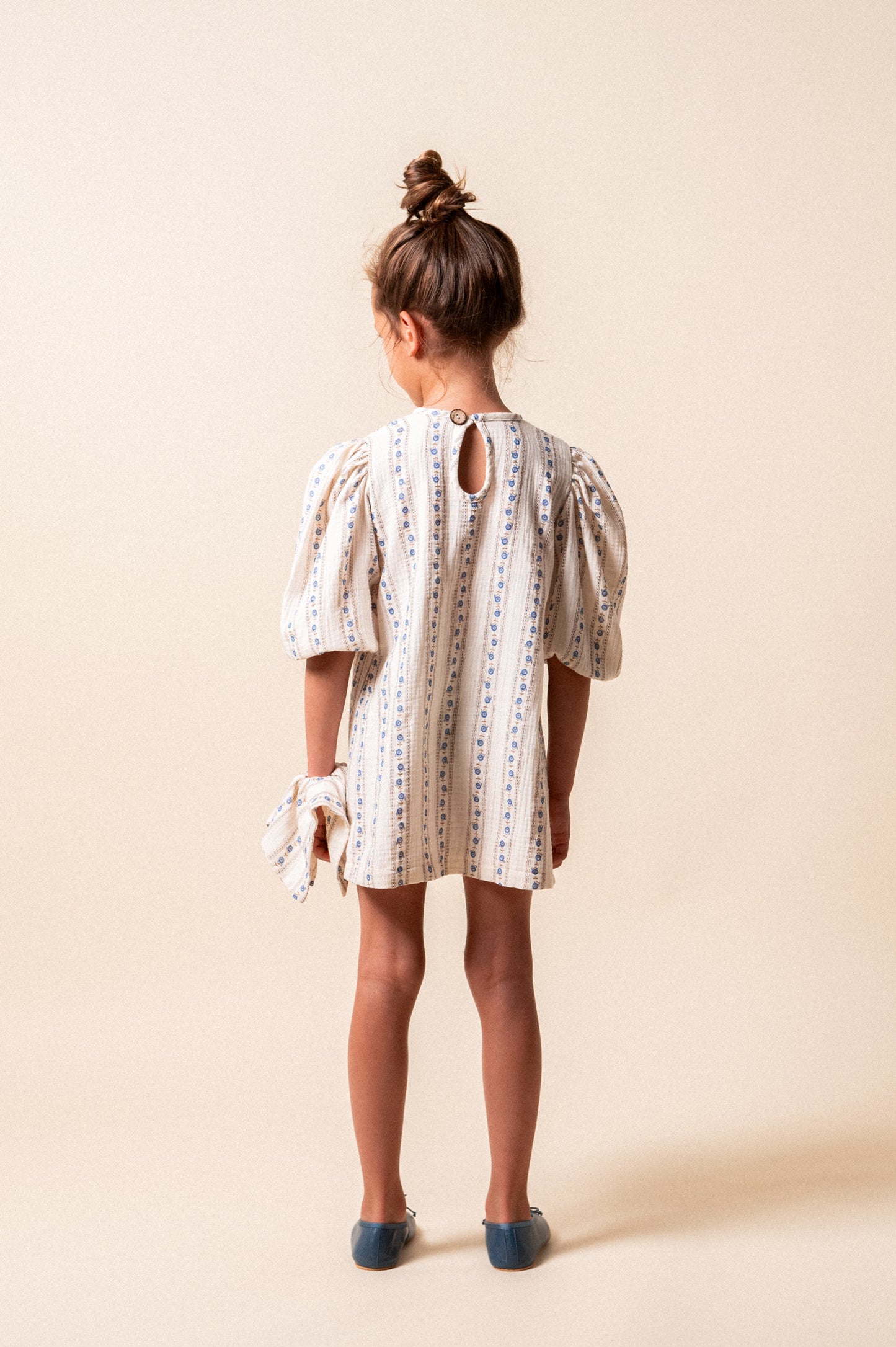 Sariñena dress girl