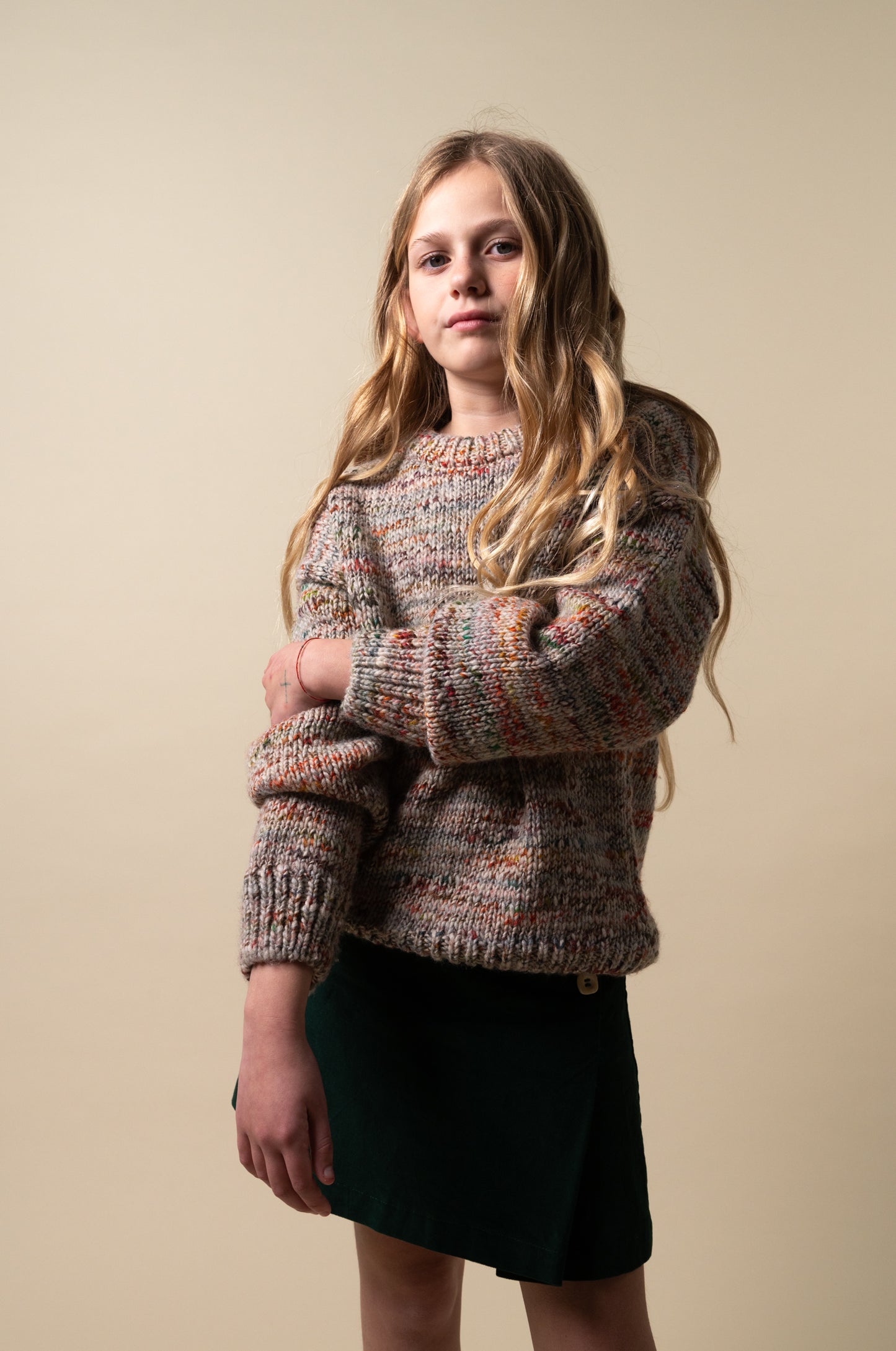 Multicolor knit sweater girl