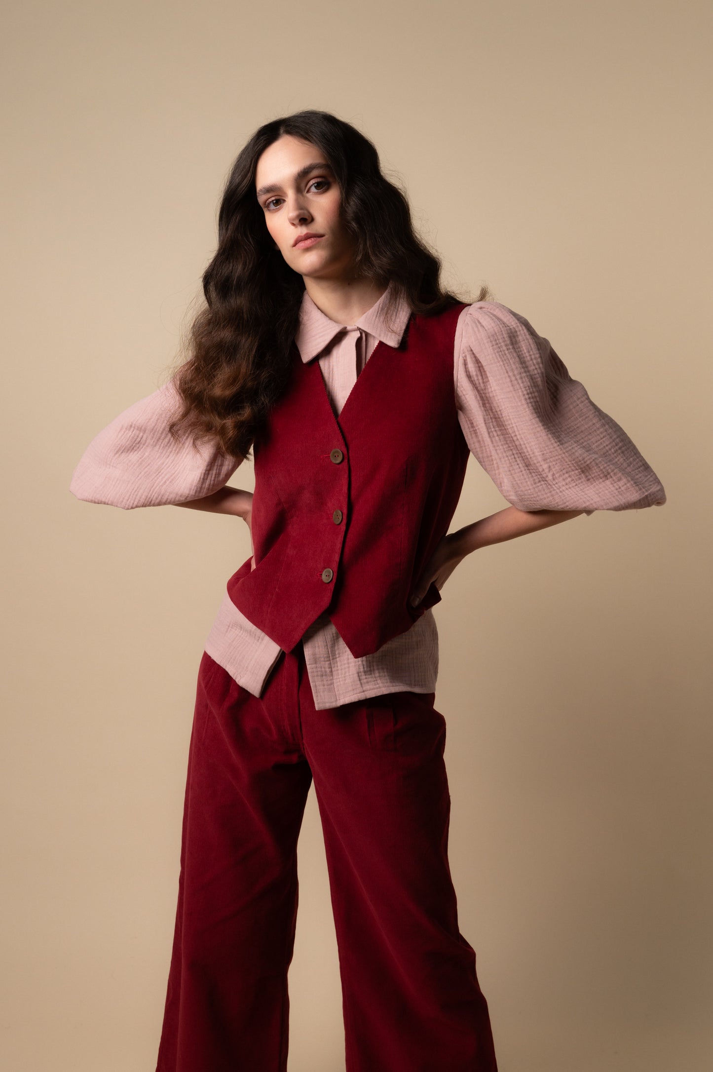 Woman Burgundy corduroy trousers