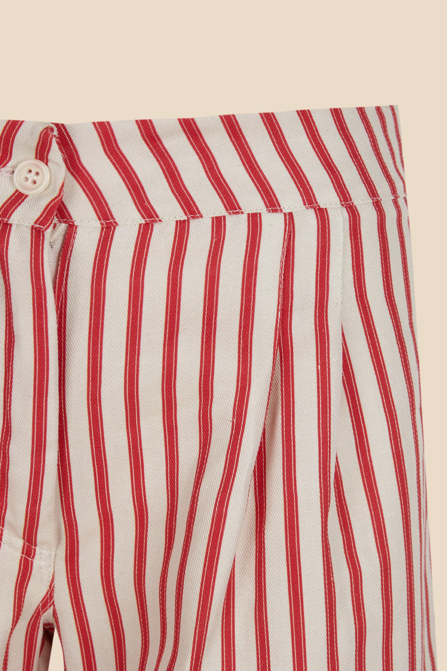 Woman red stripes pants